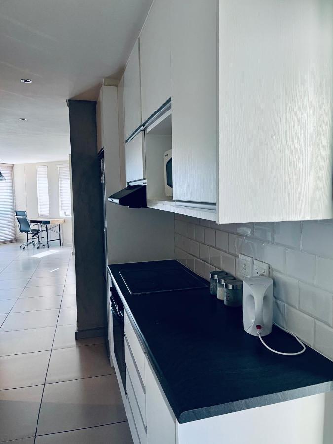 Modernluxe Apartment Windhoek Dış mekan fotoğraf